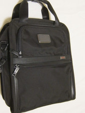 Tumi ALPHA 3 Sling Expandable