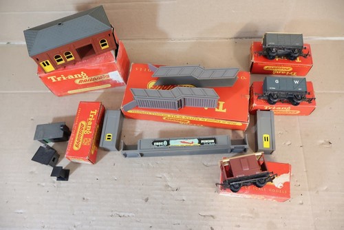 Triang job lot wagon - triang, of