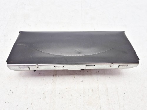Audi line knee airbag - a3, s-line