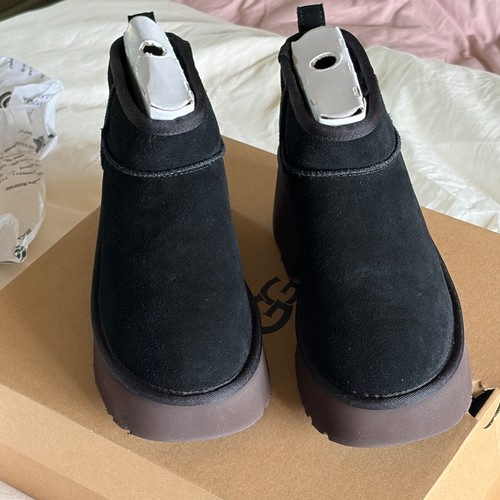 Brand new authentic - brand, boots