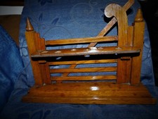 VINTAGE WOODEN 6 X PIPE STAND RACK SHAPE OF COUNTRY FARM GATE 11.75" X 8.5" HIGH