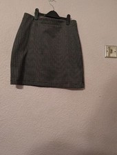 Black & White Grid / Crosshatch Mini Skirt - Size 10