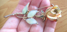VINTAGE LARGE GLASS LEAF AND