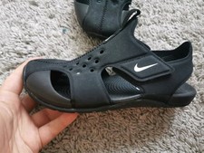Boys Nike Sandals Size 1.5 UK