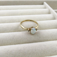 Vintage 9ct Yellow Gold Oval