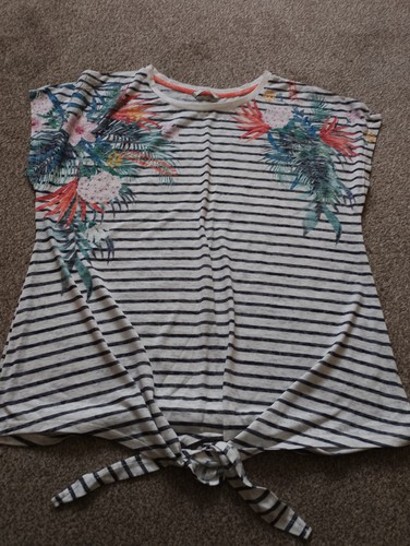 Ladies black white striped t - ladies, /white