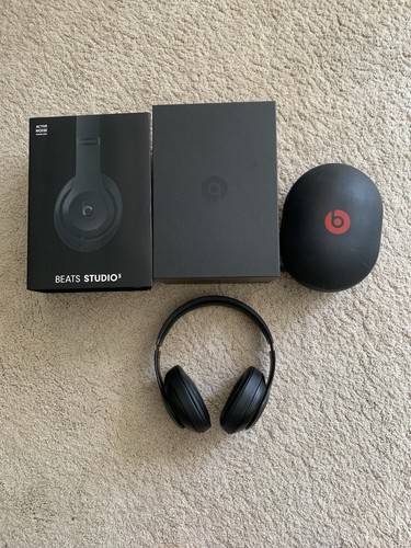 Beats dre studio3 - by, dr.