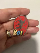 Disney pin mickey - pin, mouse