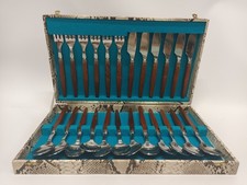 Vintage Cutlery Set Boxed Wooden Handle Stainless Steel Snake Skin Cover 24 pcs