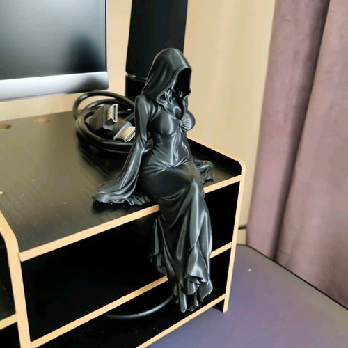 Lady reaper statue desktop - lady,