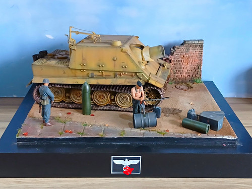 Ww2 german tank figures - &,
