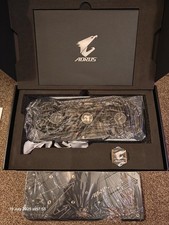 GIGABYTE AORUS AMD Radeon RX6800XT HEATSINK UNIT AND BACKPLATE ONLY  New / Boxed