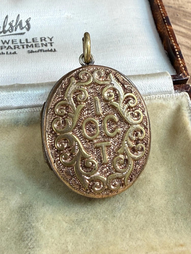 Antique victorian iogt locket - antique,