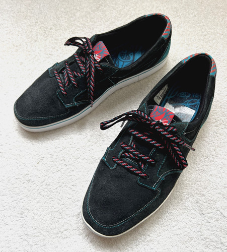 Nike limited edition - -, grey