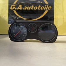 Instrument cluster speedometer