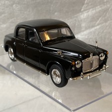 Lledo Vanguards Rover P4 Black