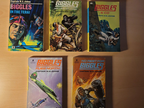 Captain johns biggles 5 - captain,