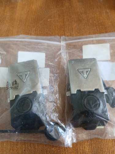 Triumph panniers latch - triumph,