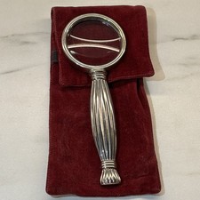 Magnifying glass silver-toned