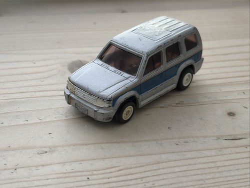 Tomy tomica world mitsubishi - tomica,
