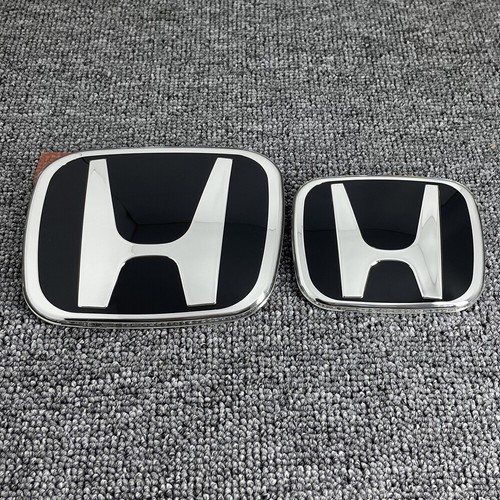 Black front grille trunk - front,
