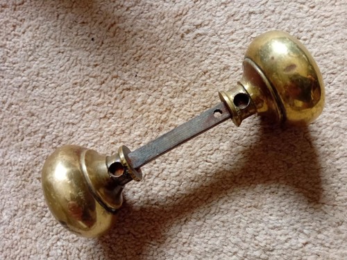 Brass cottage door knobs - brass,