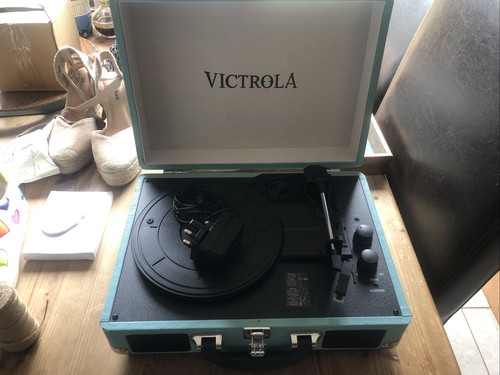 Victorola suitcase record - victorola,