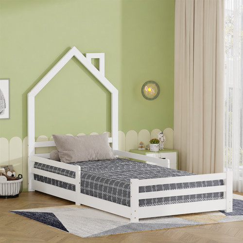 Junior wooden house bed - junior,