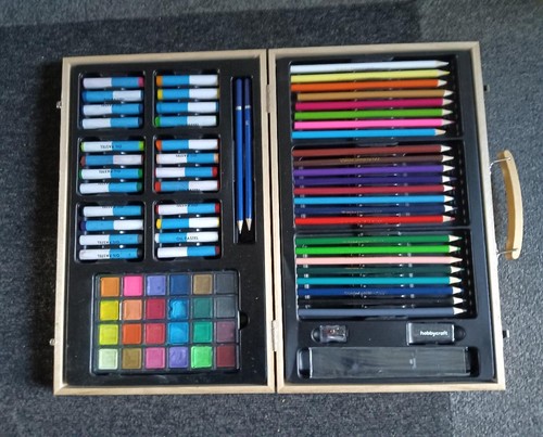 Art set pencils pastels - art, pencils,