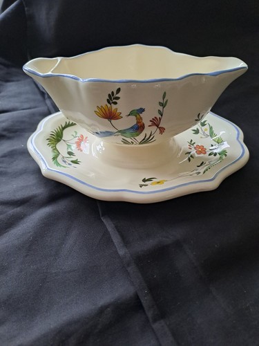 Gien gravy dish - gravy,