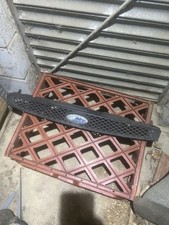 Ford Fiesta Mk5 front bumper grill radiator grille 2S61-8200-AGW 03-07