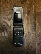 Samsung GT-E1195 Retro Flip Phone. Untested. Box and Charger included.