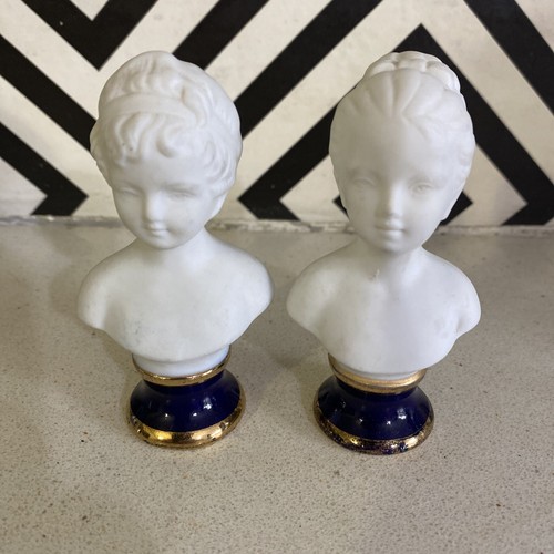 Pair small pretty - small,