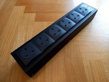 Russ Andrews X6 Block - 6 way mains power filter extension block