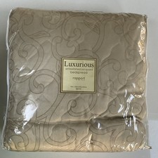 LUXURIOUS EMBELLISHED JACQUARD - RAPPORT - EPSOM BEDSPREAD - 104” x 96”
