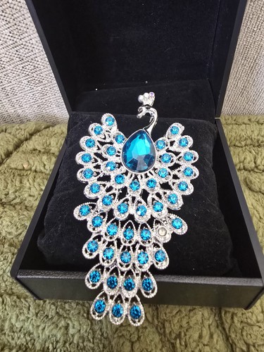 Silver tone blue crystal - tone,