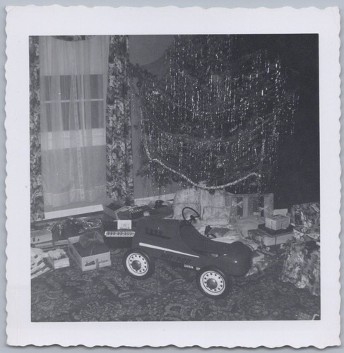 C1950s photo christmas morning - c1950s,