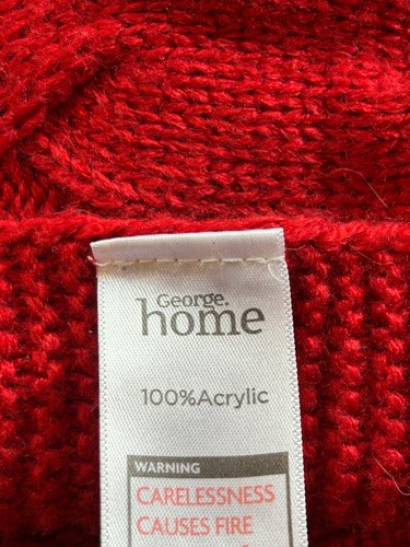 Scarlet cable stitch - , acrylic