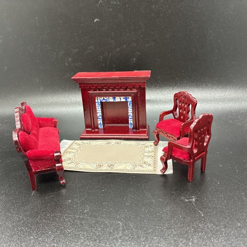 Dolls house scale - house, 1:24