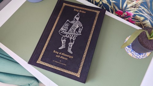 King arthur of - king,