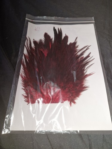Large saddle cock hackles - large, fly