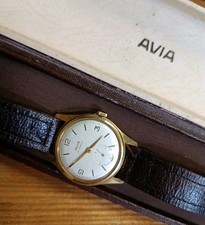 Vintage boxed avia jewels - avia,