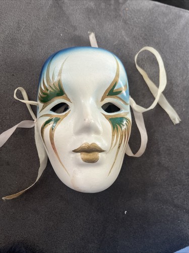 Vintage porcelain hand painted - vintage,