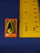 Star Trek Voyager Series Logo Arrowhead Symbol Pin Badge V015