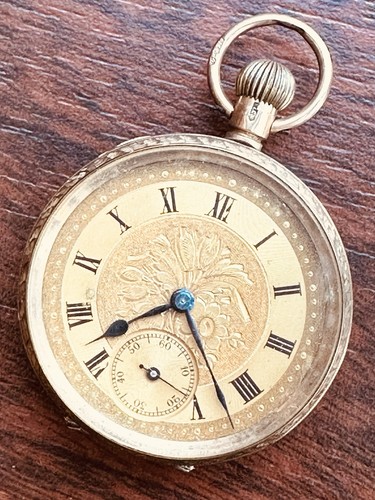 Solid gold pocket watch - 9k,