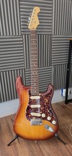 FENDER STRATOCASTER USA DELUXE