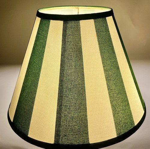 Country green white - green,