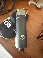 Rode NT1 5th Gen. Condenser Microphone with SM6 Shockmount and Pop Filter. Black