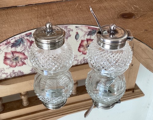 Vintage glass condiments - , x