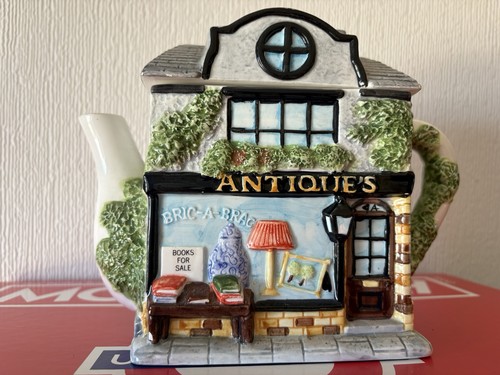Tea pot for novelty collectors - tea,